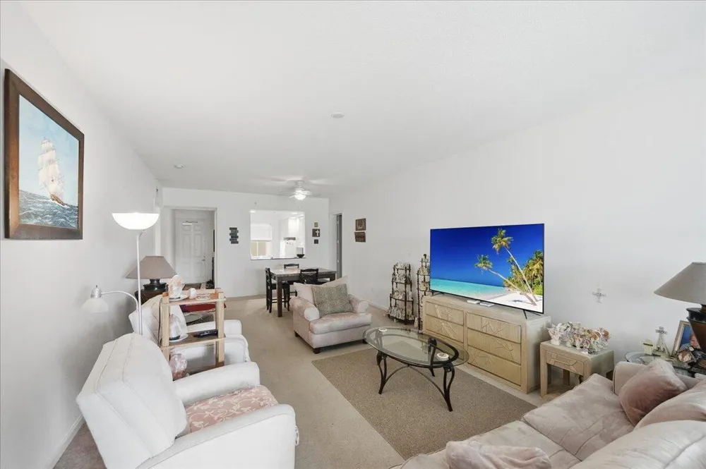 36 Harbour Isle Drive W #106 Fort Pierce, FL 34949