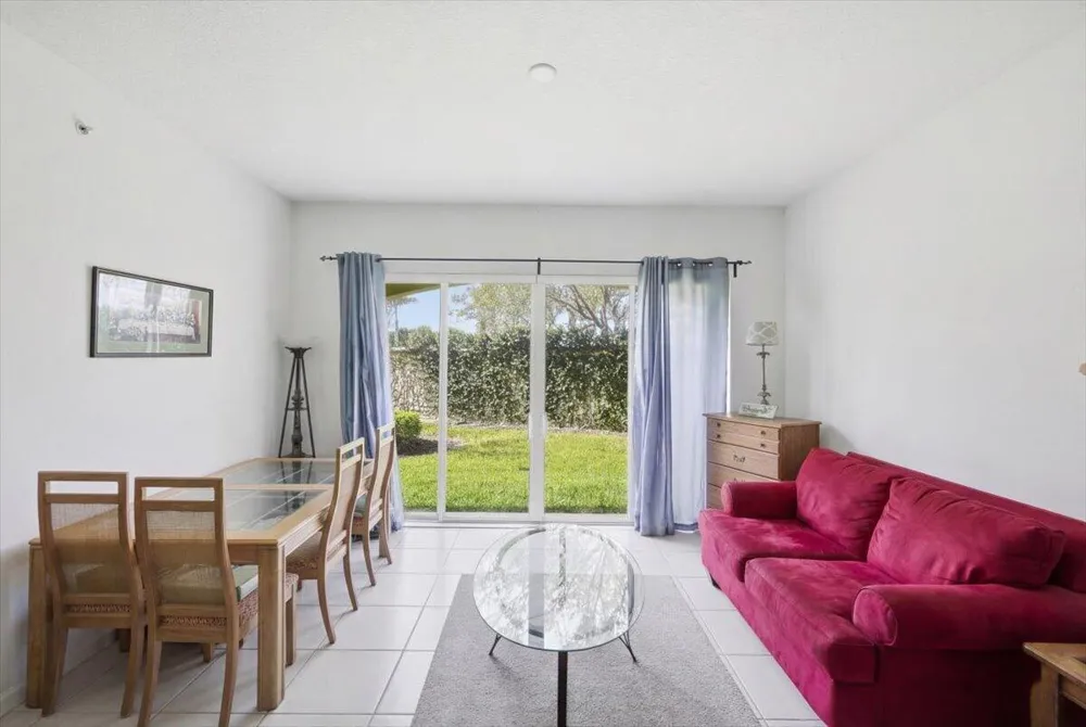 36 Harbour Isle Drive W #106 Fort Pierce, FL 34949