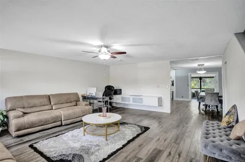 869 NW 47th Street