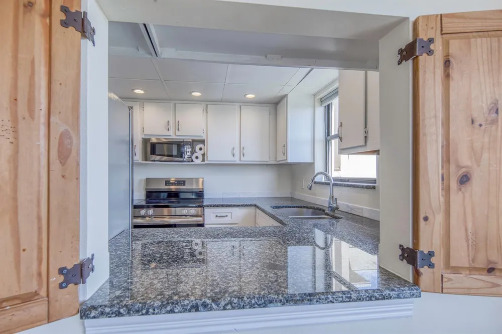 890 Federal Highway #412 Lantana, FL 33462