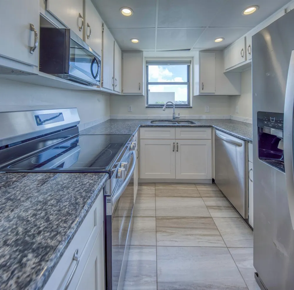 890 Federal Highway #412 Lantana, FL 33462