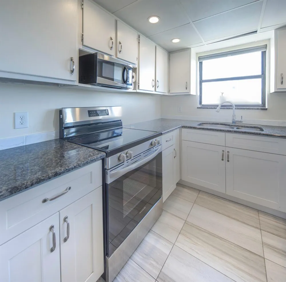 890 Federal Highway #412 Lantana, FL 33462