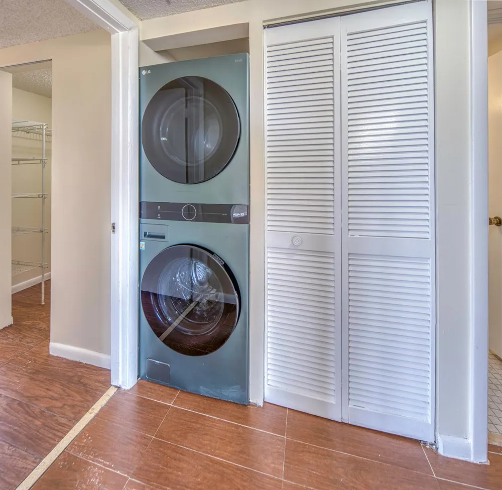 890 Federal Highway #412 Lantana, FL 33462
