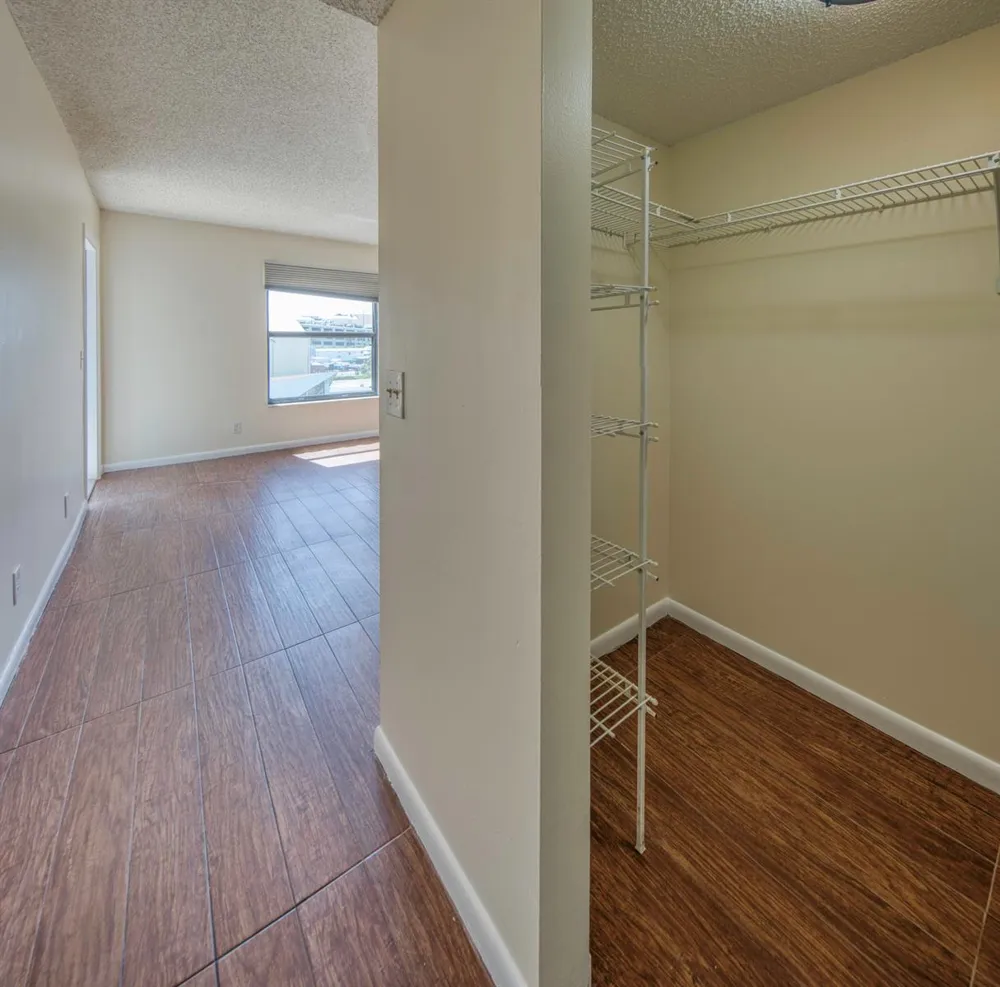 890 Federal Highway #412 Lantana, FL 33462