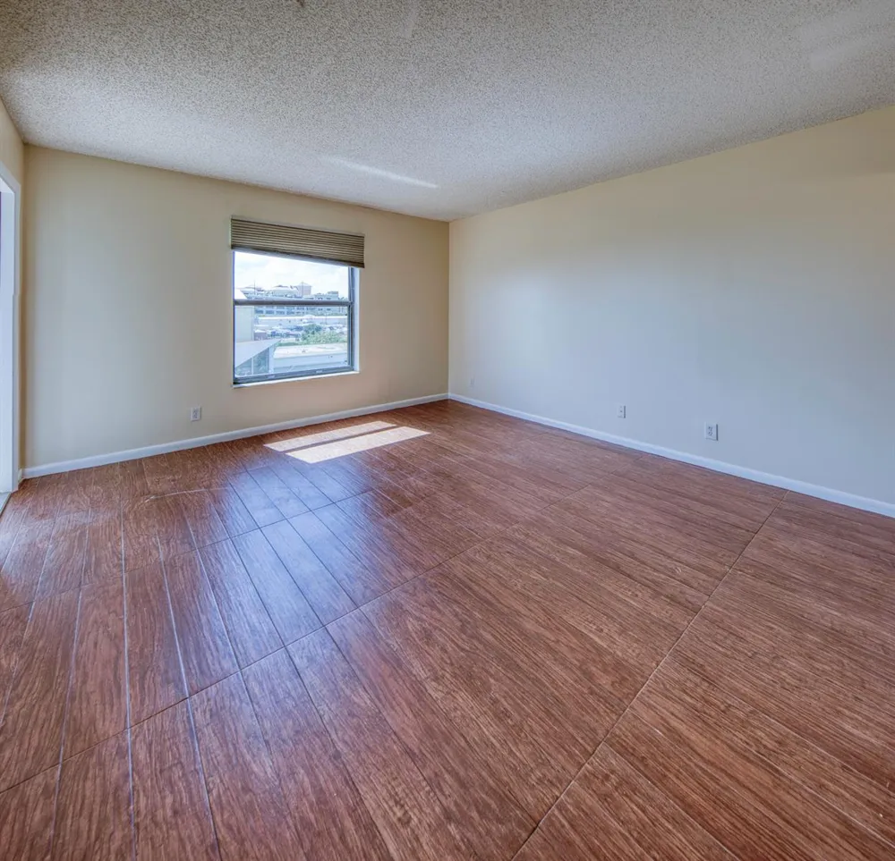 890 Federal Highway #412 Lantana, FL 33462