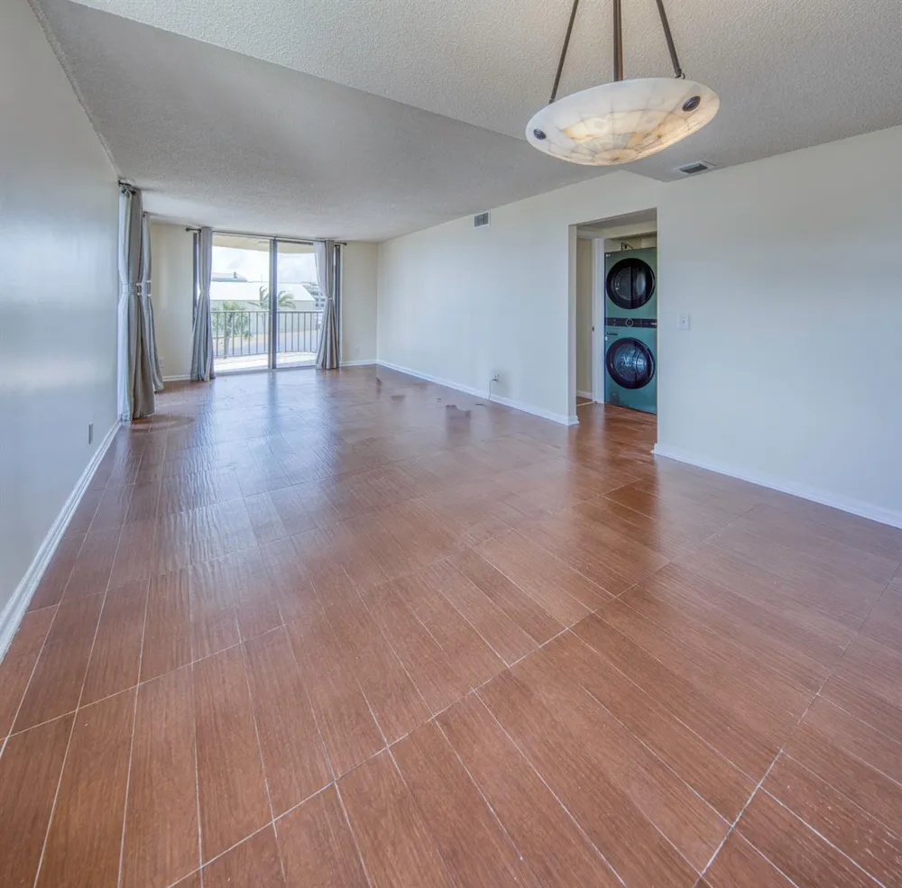 890 Federal Highway #412 Lantana, FL 33462