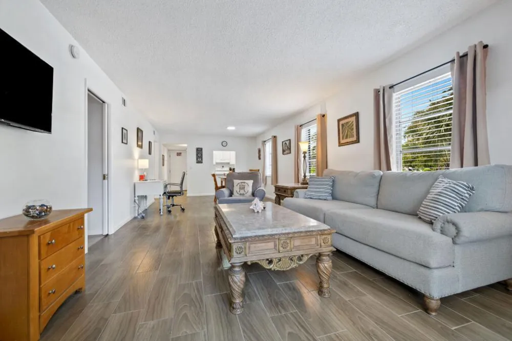 308 Southwind Court #1 North Palm Beach, FL 33408