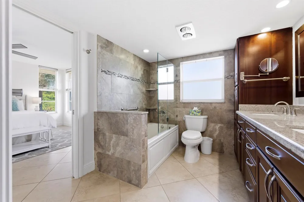 3000 NE 48th Court #406 Lighthouse Point, FL 33064