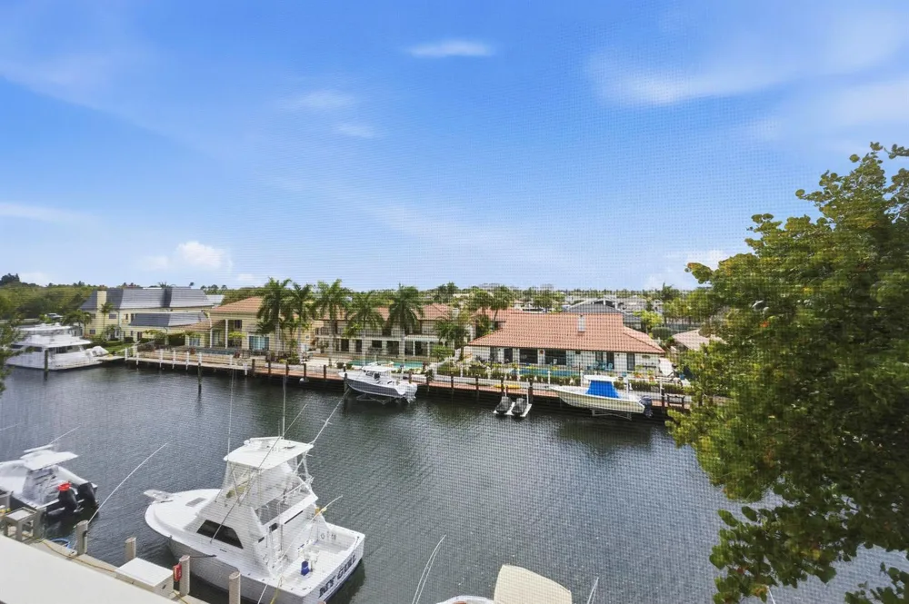 3000 NE 48th Court #406 Lighthouse Point, FL 33064