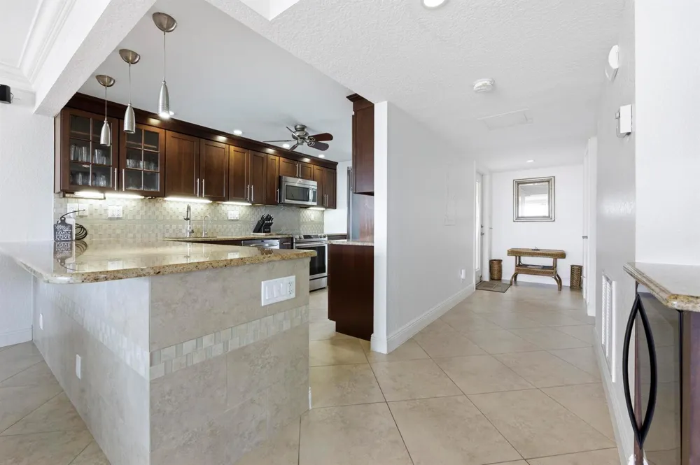 3000 NE 48th Court #406 Lighthouse Point, FL 33064
