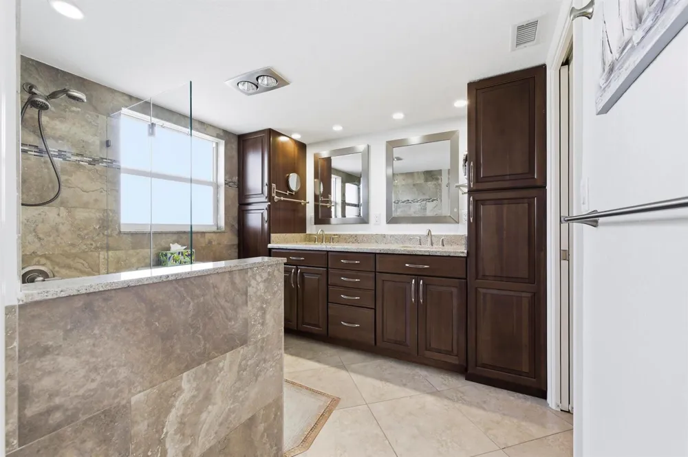3000 NE 48th Court #406 Lighthouse Point, FL 33064