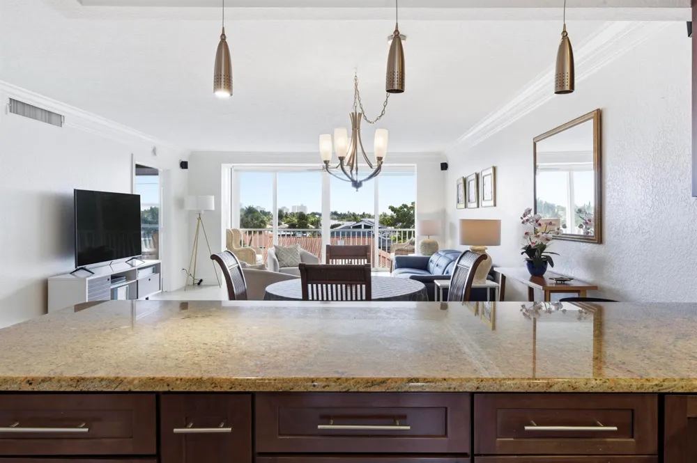 3000 NE 48th Court #406 Lighthouse Point, FL 33064