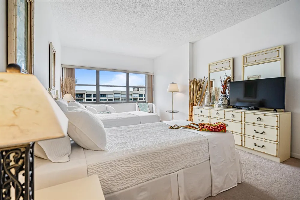 5000 Ocean Boulevard #1609 Lauderdale By The Sea, FL 33308
