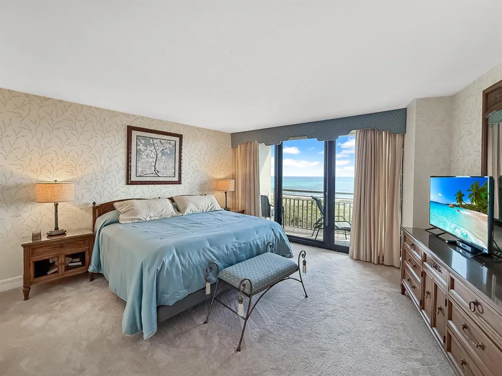 3000 Ocean Drive #6 E Singer Island, FL 33404