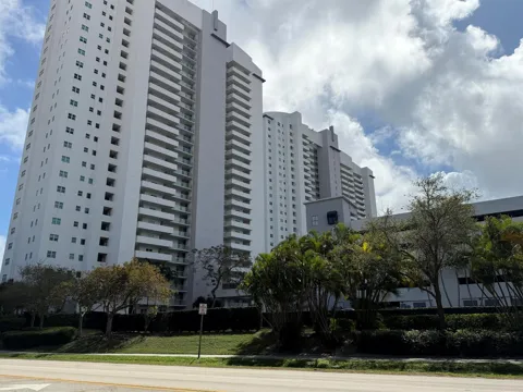 15051 Royal Oaks Lane #1603