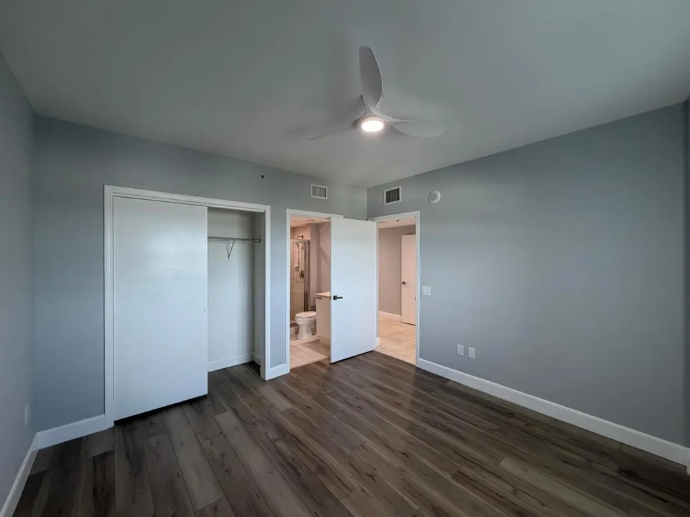 15051 Royal Oaks Lane #1603 North Miami, FL 33181