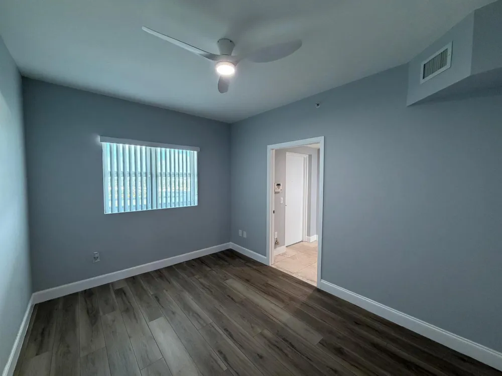 15051 Royal Oaks Lane #1603 North Miami, FL 33181