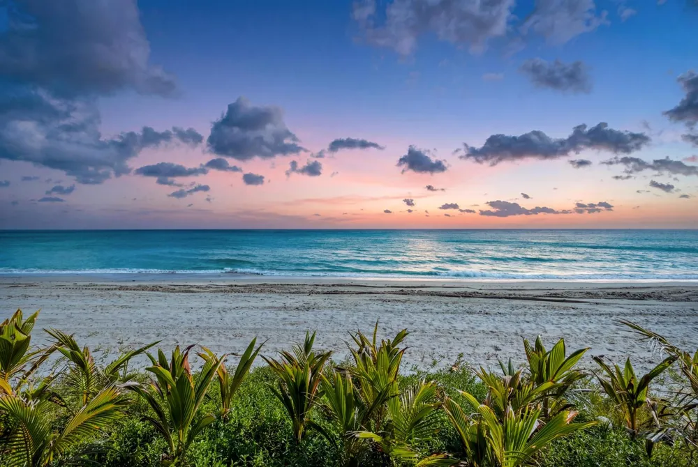 1075 Hillsboro Mile Hillsboro Beach, FL 33062