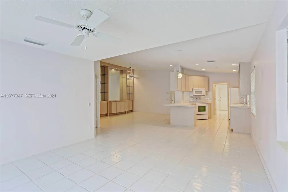 7819 SE Spicewood Circle Hobe Sound, FL 33455