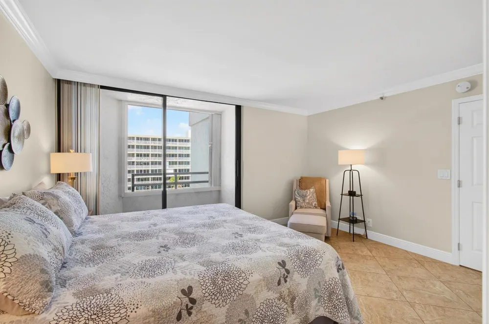3560 S Ocean Boulevard #602 South Palm Beach, FL 33480