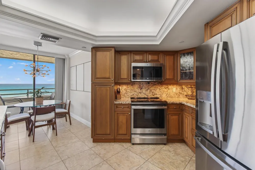 3560 S Ocean Boulevard #602 South Palm Beach, FL 33480