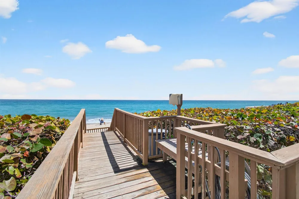 3560 S Ocean Boulevard #602 South Palm Beach, FL 33480