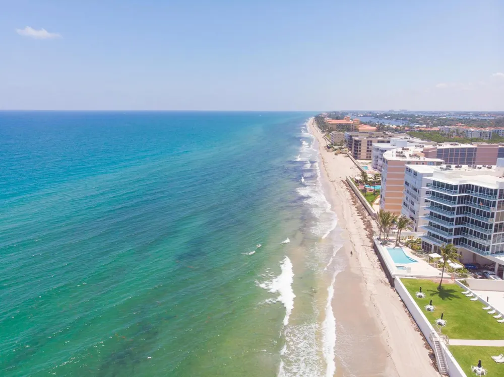 3560 S Ocean Boulevard #602 South Palm Beach, FL 33480