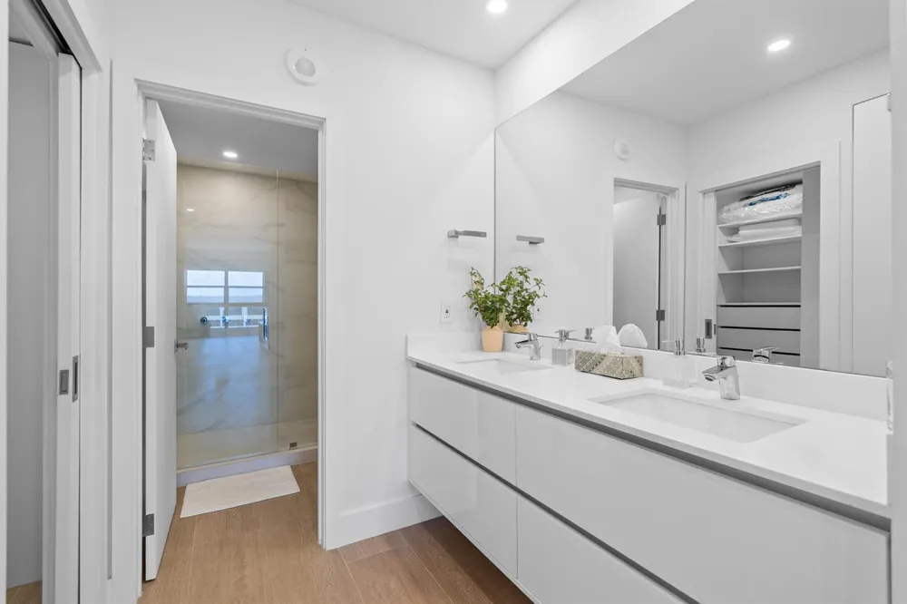 5000 Ocean Boulevard #1707 Lauderdale By The Sea, FL 33308