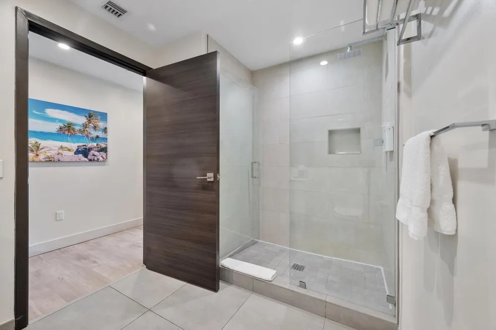 777 Ocean Drive #Unit S404 Hollywood, FL 33019