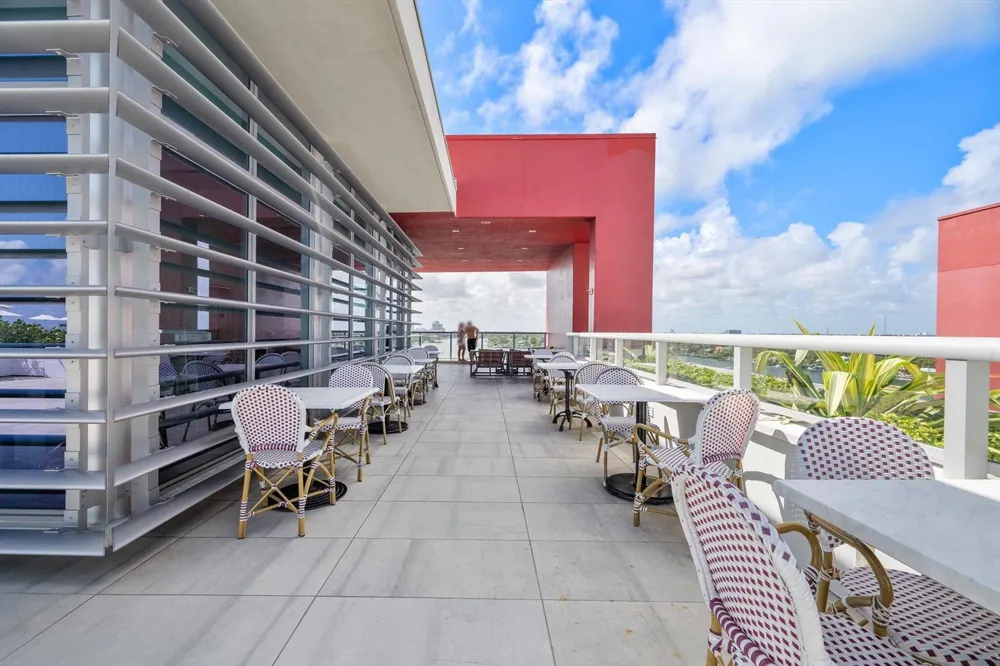 777 Ocean Drive #Unit S404 Hollywood, FL 33019