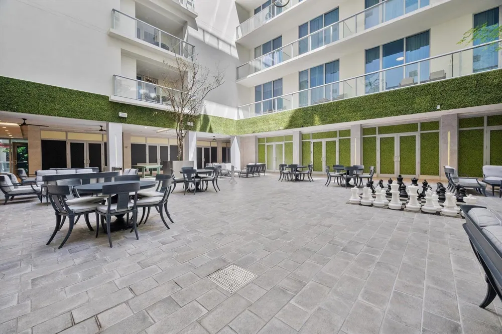 777 Ocean Drive #Unit S404 Hollywood, FL 33019