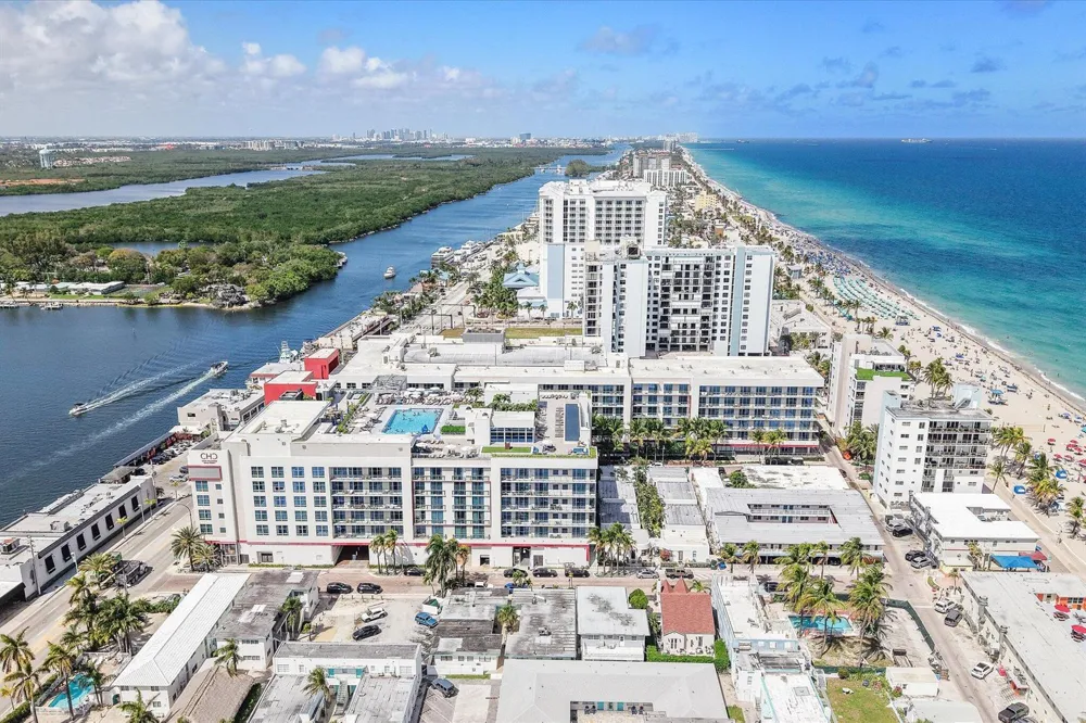 777 Ocean Drive #Unit S404 Hollywood, FL 33019