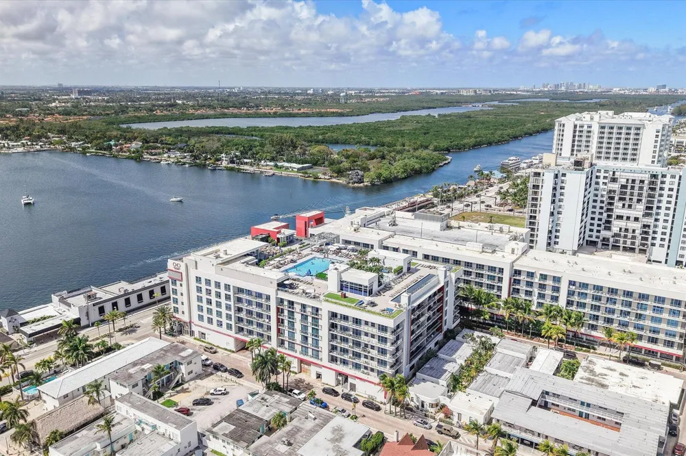 777 Ocean Drive #Unit S404 Hollywood, FL 33019