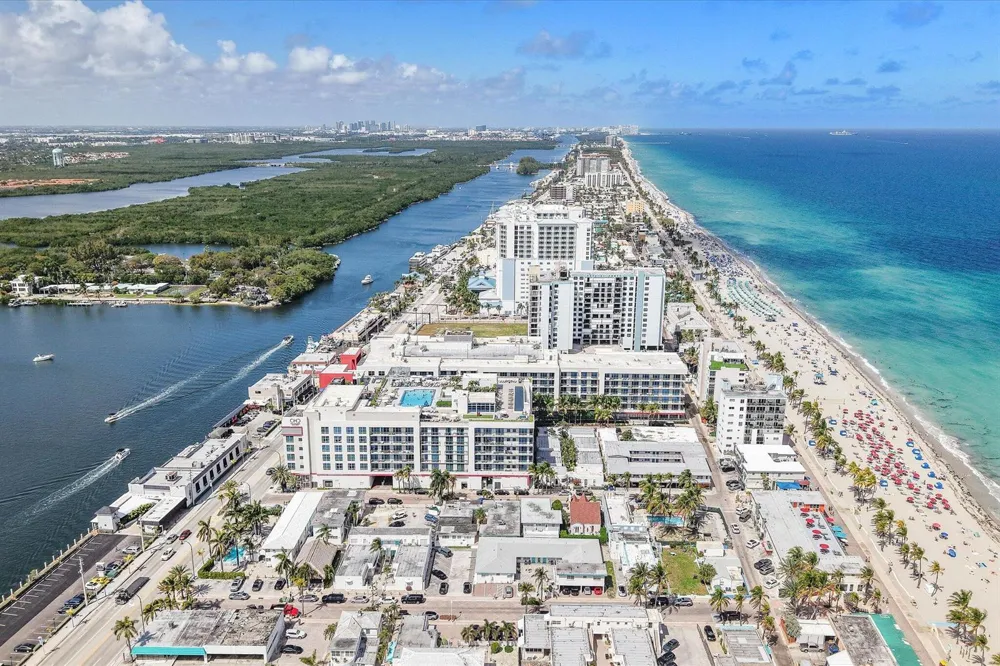 777 Ocean Drive #Unit S404 Hollywood, FL 33019