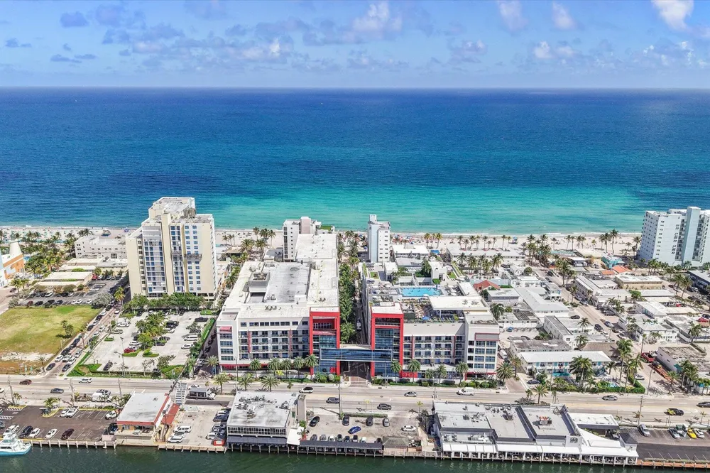 777 Ocean Drive #Unit S404 Hollywood, FL 33019