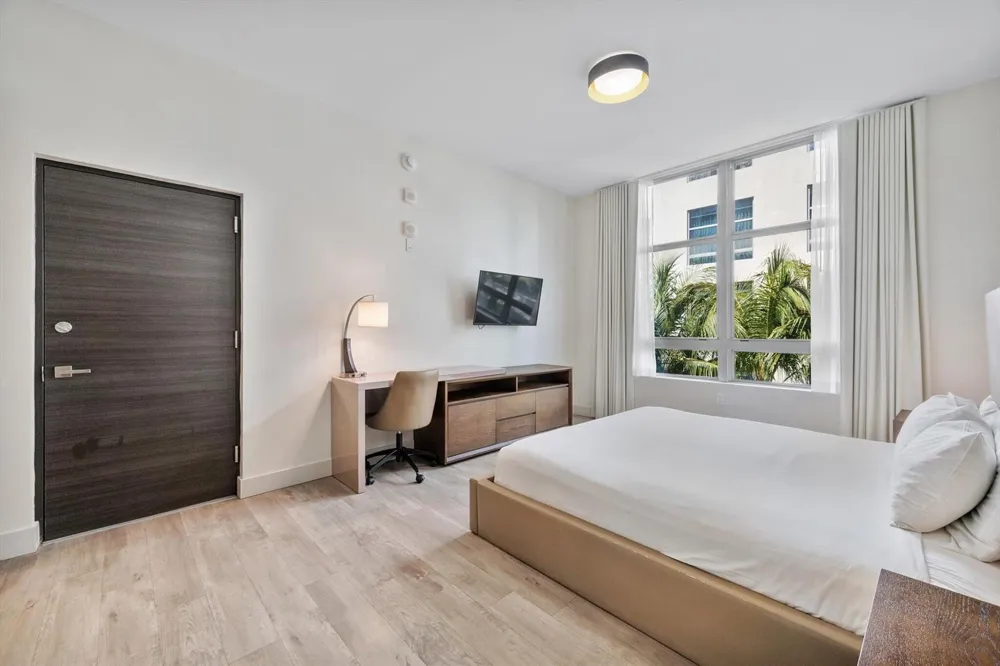 777 Ocean Drive #Unit S404 Hollywood, FL 33019