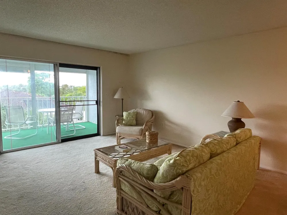 4629 Poinciana Street #Apt 409 Lauderdale By The Sea, FL 33308