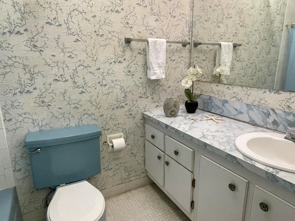 4629 Poinciana Street #Apt 409 Lauderdale By The Sea, FL 33308