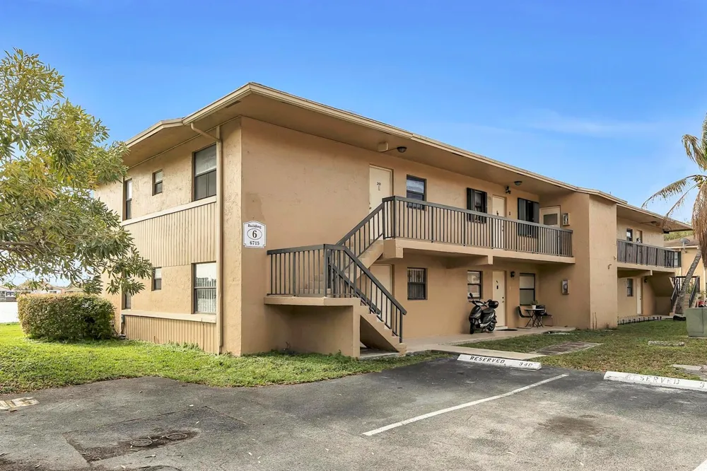 6715 W 26th Drive #101-6 Hialeah, FL 33016