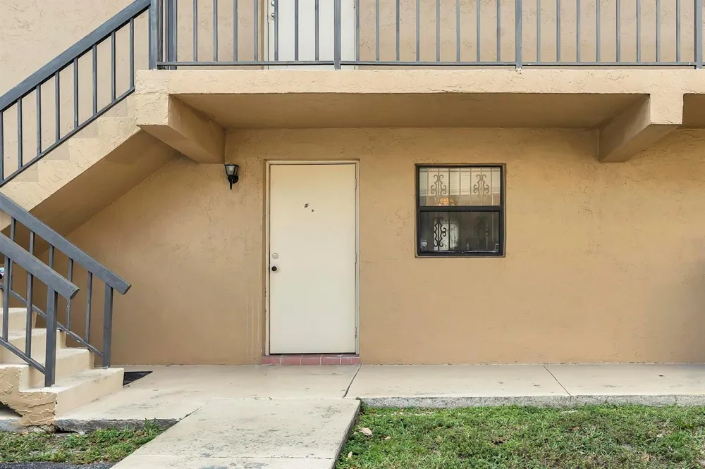 6715 W 26th Drive #101-6 Hialeah, FL 33016