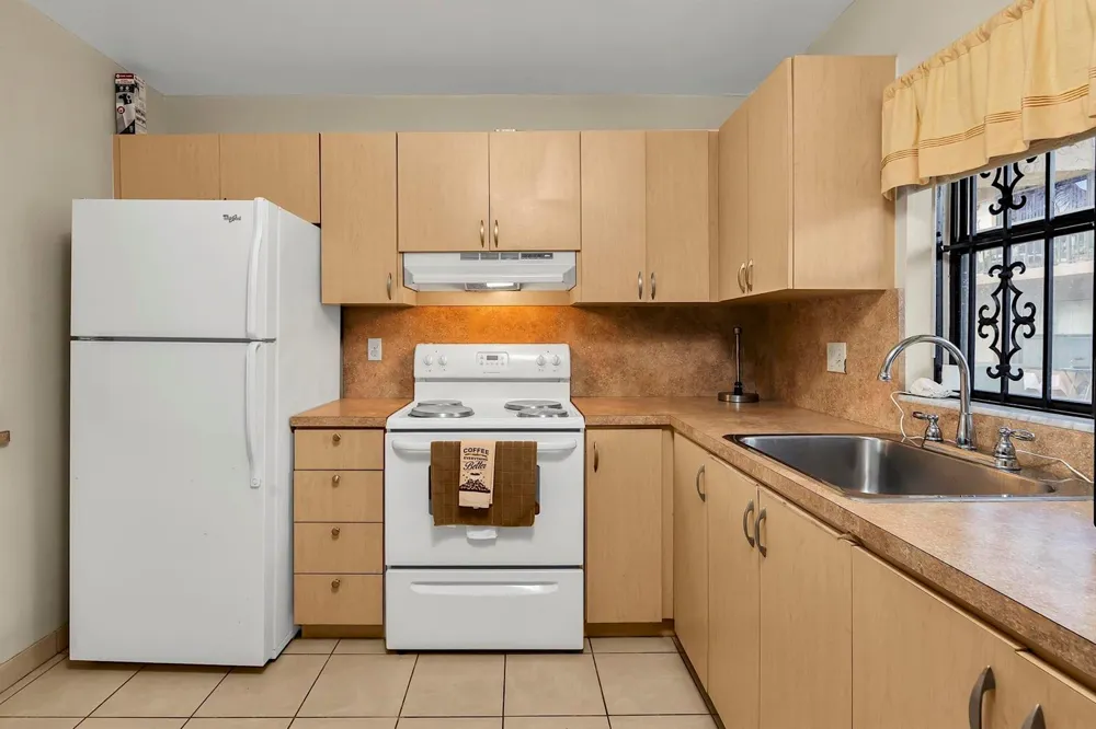 6715 W 26th Drive #101-6 Hialeah, FL 33016