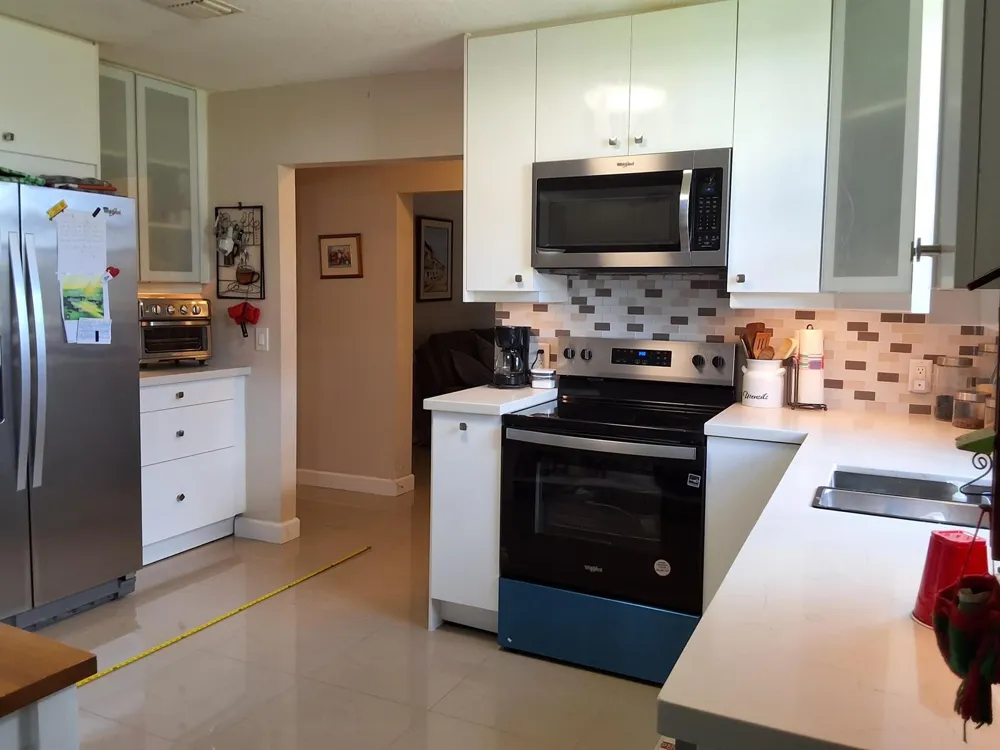 1221 Bacom Point Road Pahokee, FL 33476