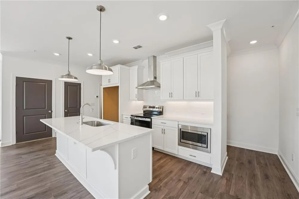502 Alice Way #D21 Cumming, GA 30040