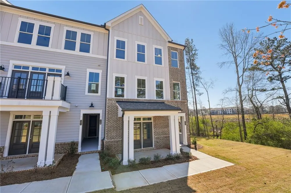 502 Alice Way #D21 Cumming, GA 30040