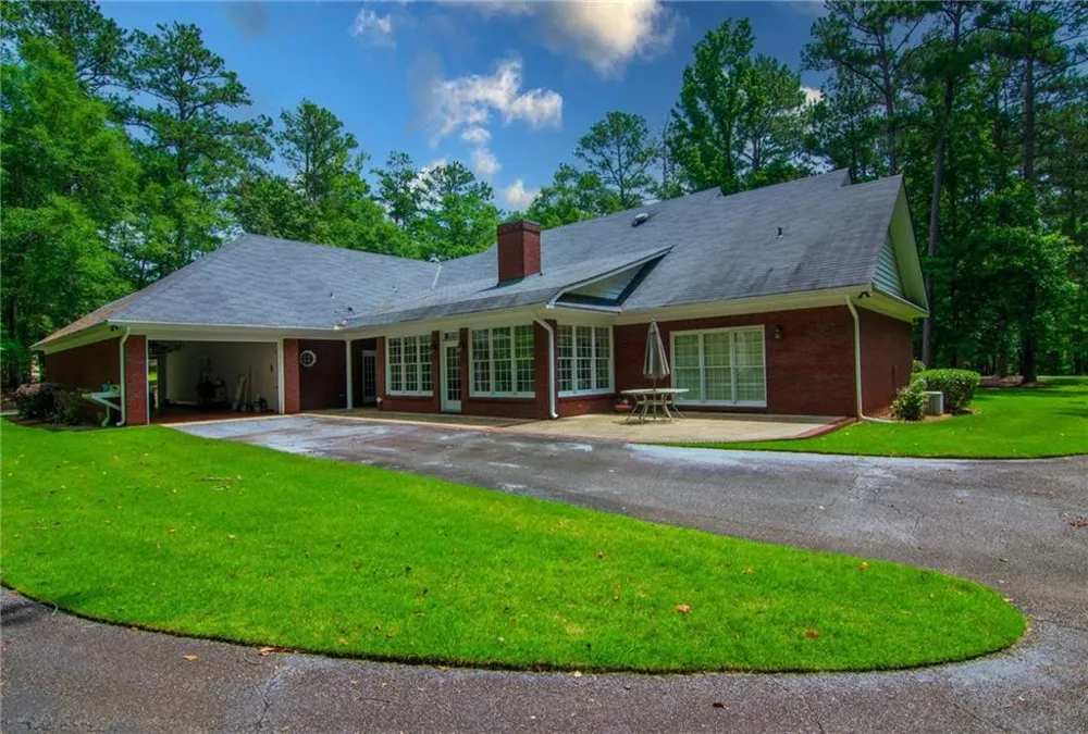 890 Piedmont Lake Road Pine Mountain, GA 31822
