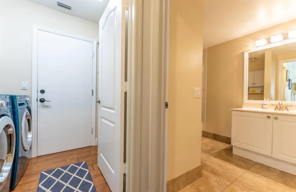 7040 Peninsula Lake Court Lake Worth, FL 33467