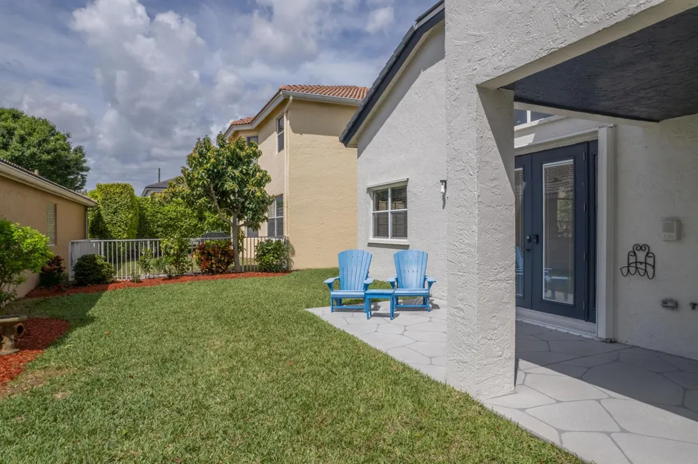 7040 Peninsula Lake Court Lake Worth, FL 33467