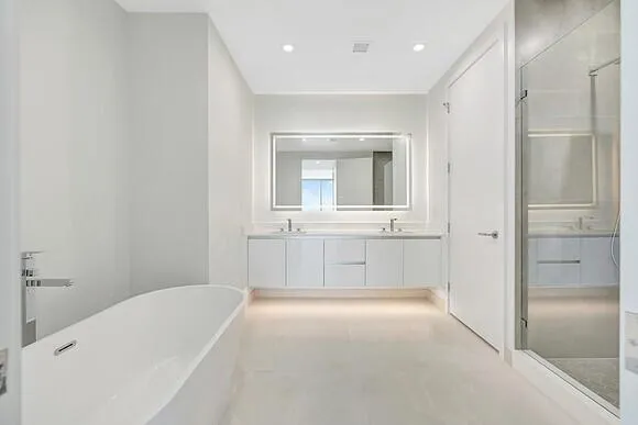 220 Lake Shore Drive #2105 Lake Park, FL 33403