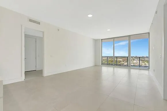 220 Lake Shore Drive #2105 Lake Park, FL 33403