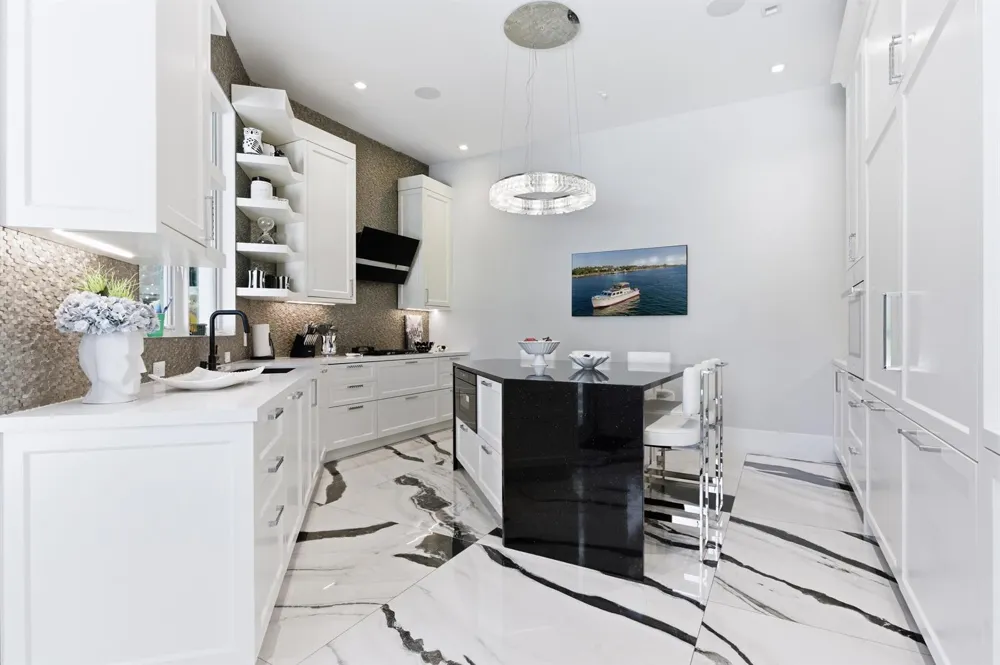 254 Atlantic Avenue Palm Beach, FL 33480